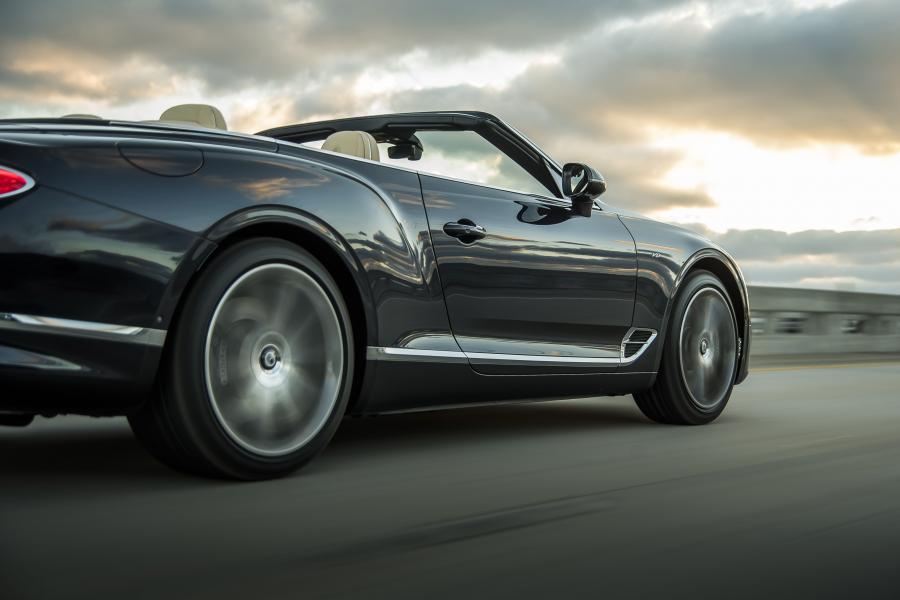 Детали экстерьера Bentley Continental GT V8 Convertible 2019 года  (WW) (фото 5 из 16)